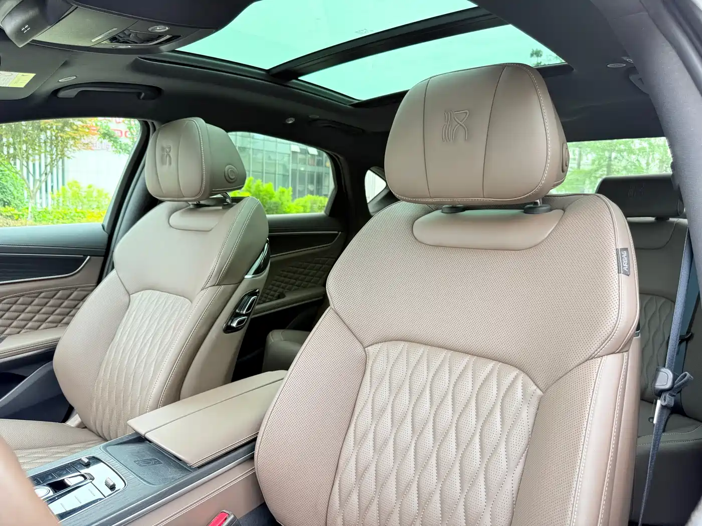 BYD Han 2022 DM-i 121KM Premium Edition фото 24