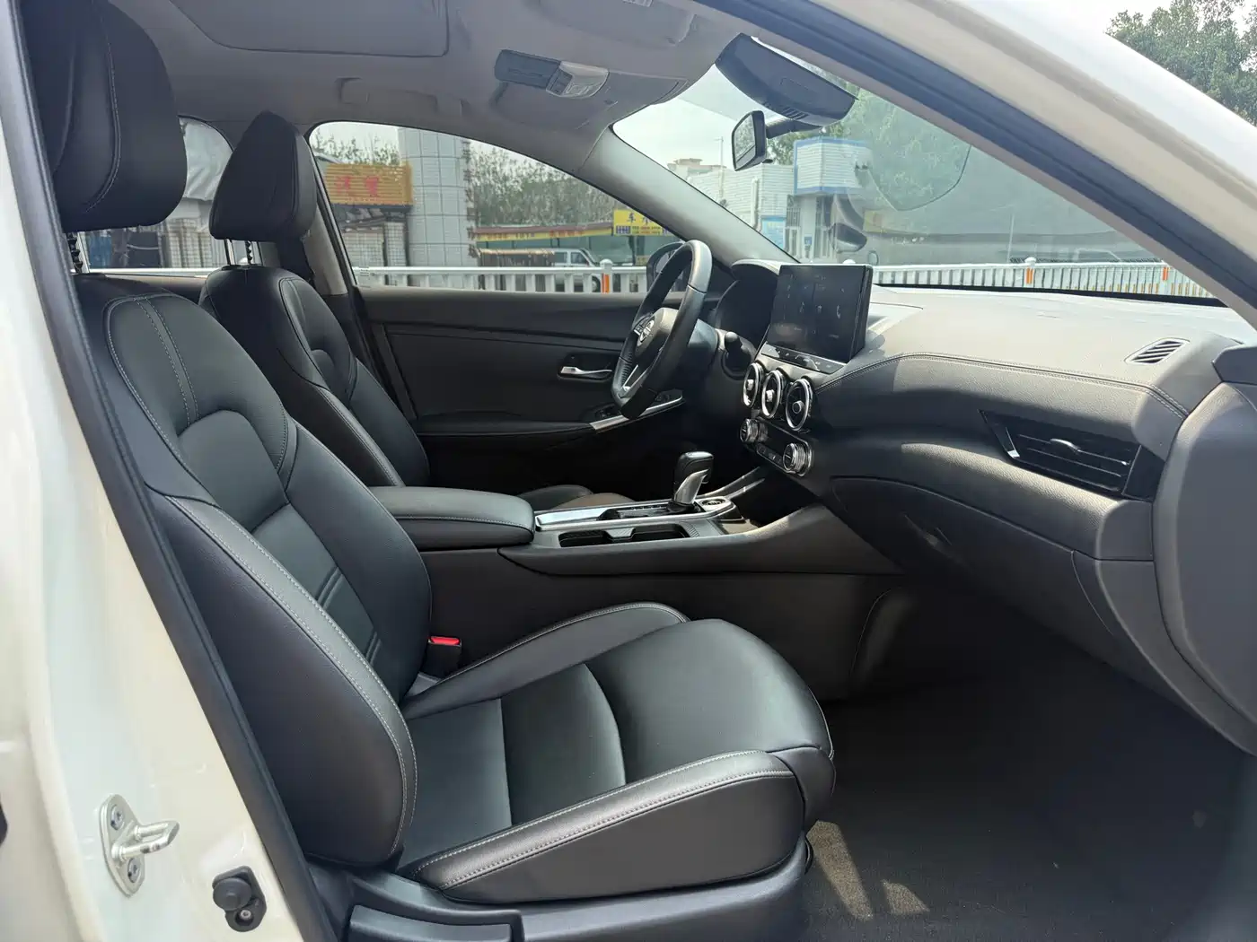 Nissan SYLPHY, миниатюра 10