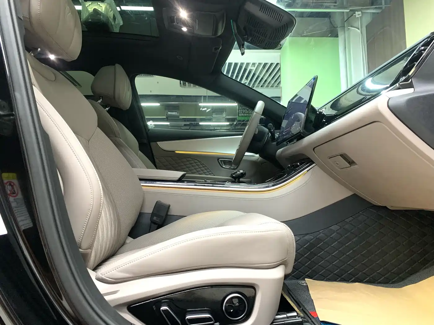 BYD Han 2024 DM-i Glory Edition 121KM Honor фото 11