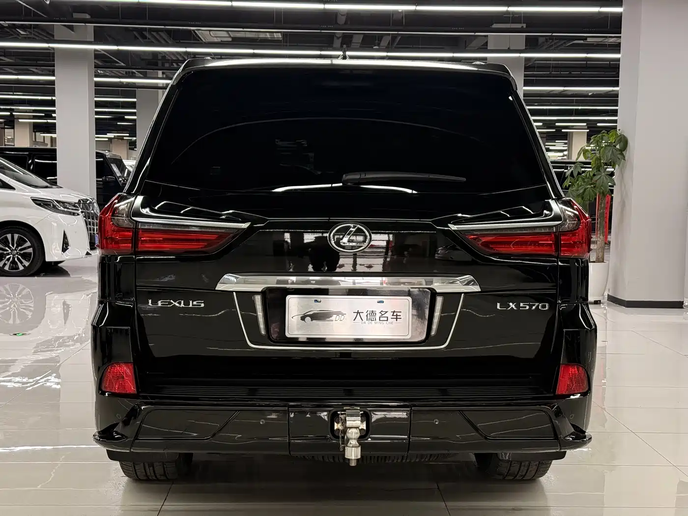 Lexus LX 2017 570 Prestige Luxury фото 4