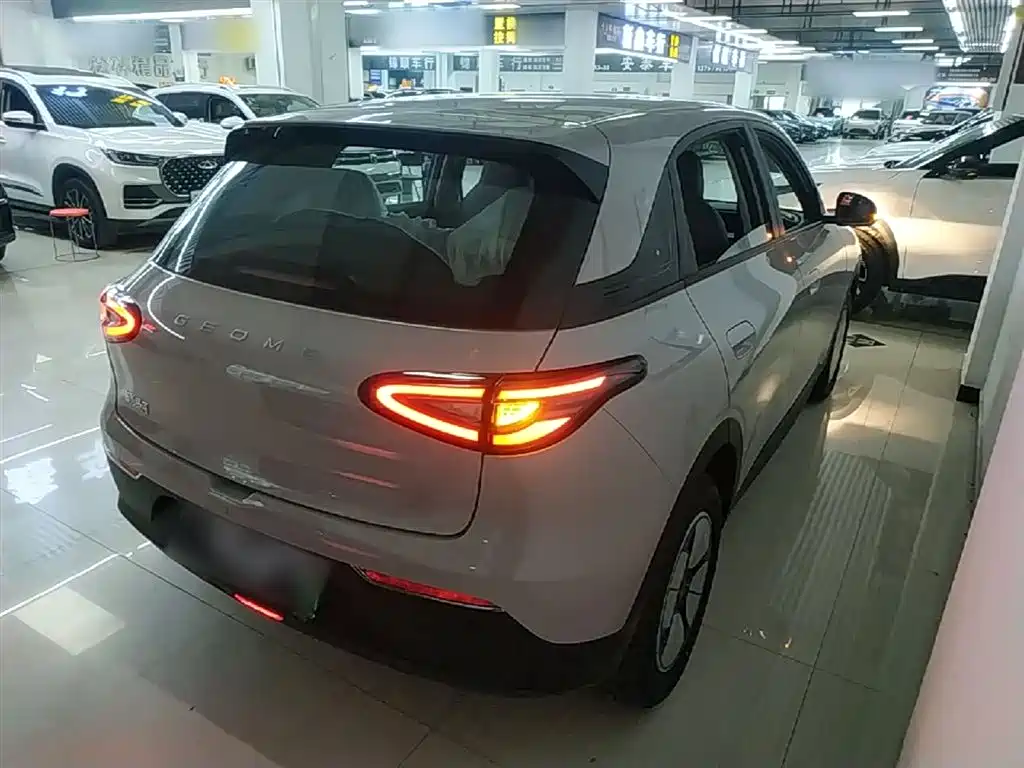 Geely Galaxy Starry Wish 2026 Edition 310km Youth Version фото 7