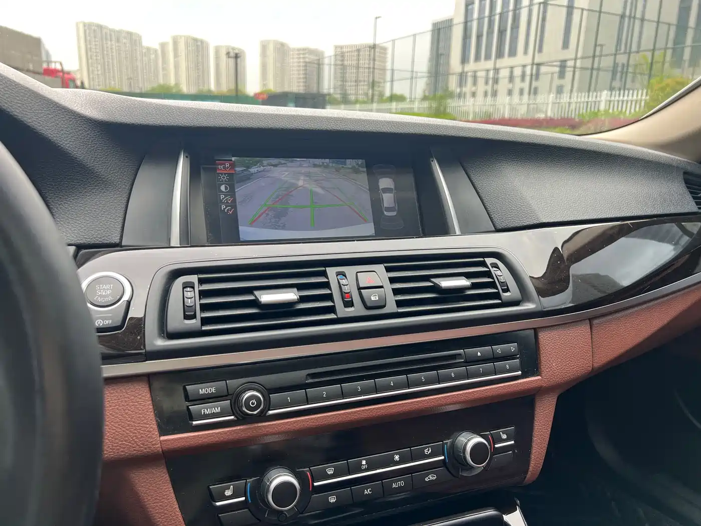BMW 5 Series 2017 525Li Leading Edition фото 8