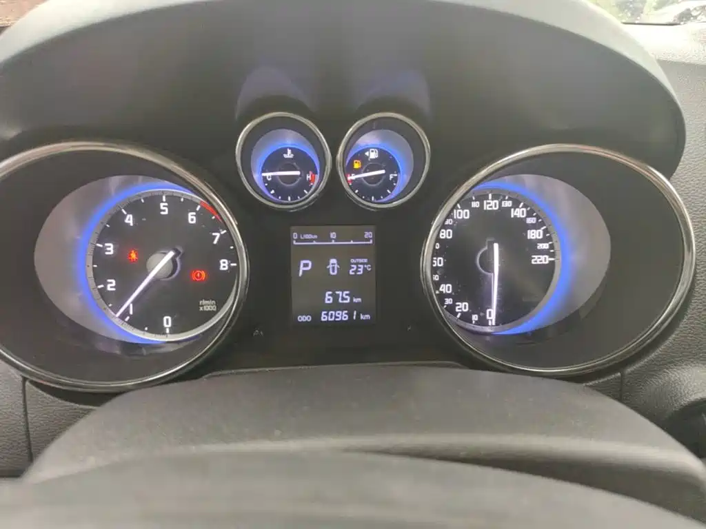 Changan CS35 2017 2016 1.6L Automatic Luxury Model China V