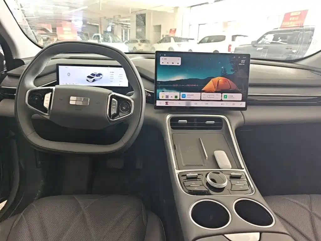 Geely Galaxy Galaxy L6 2025 EM-i 140km Starship Edition фото 10