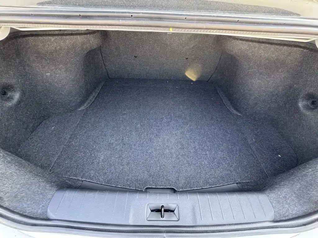 صورة 18 - Nissan Sylphy
