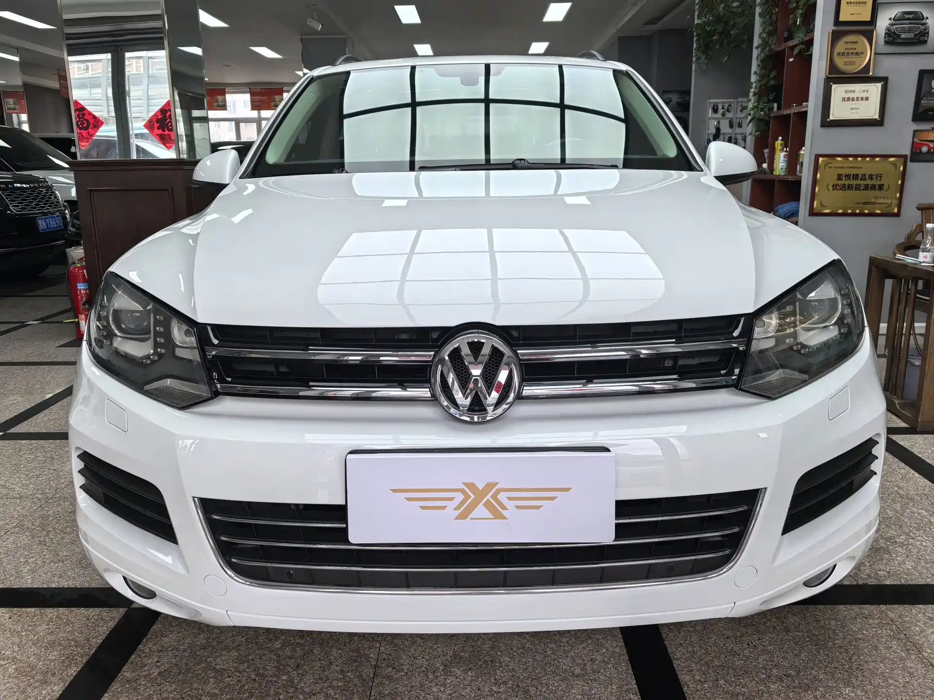 Фото 2 - Volkswagen Touareg