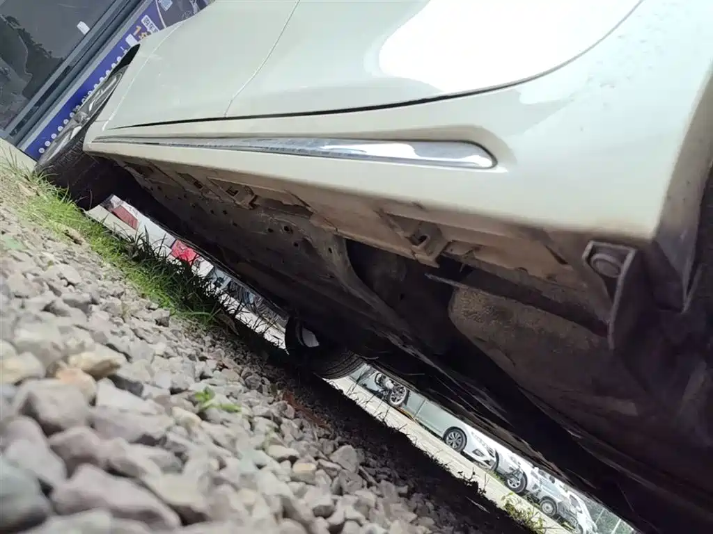 Toyota Reiz 2013 2.5V Premium Edition фото 22