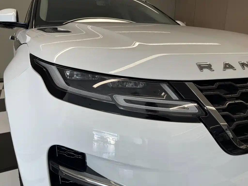 Land Rover Range Rover Evoque New Energy 2022 2022 Range Rover Evoque L P300e Plug-in Hybrid
