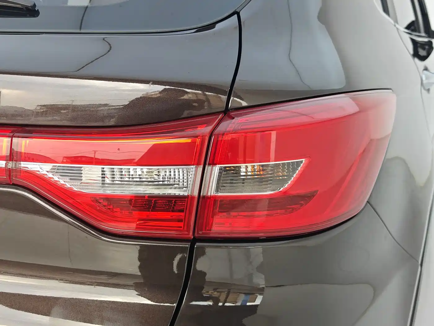 Dongfeng Fengdu MX5 2017 2016 2.0L Automatic Flagship Edition
