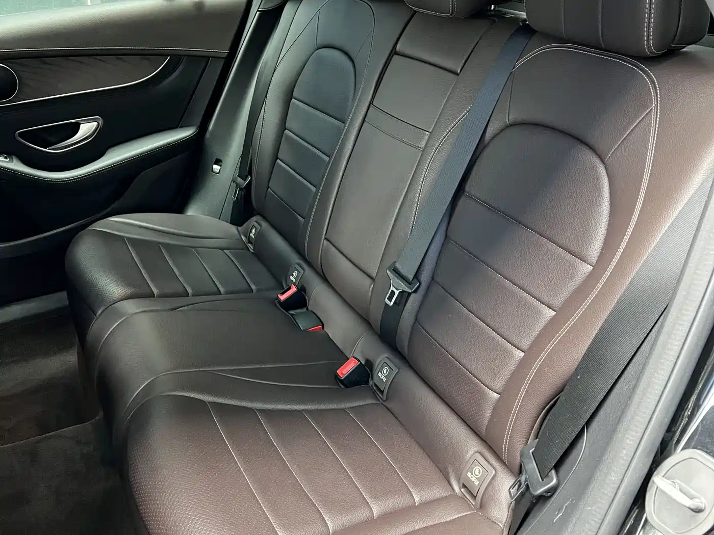 Mercedes-Benz GLC 2018 Facelift GLC 300 4MATIC Dynamic фото 12