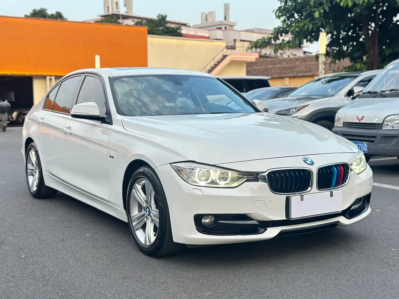 BMW 3 Series 2015 320i Sport Design Package фото 3