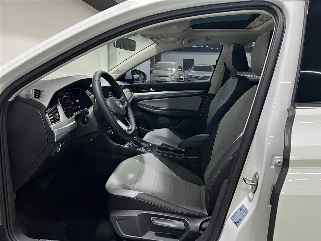 Volkswagen Bora 2023 200TSI DSG Yuexing Edition фото 8