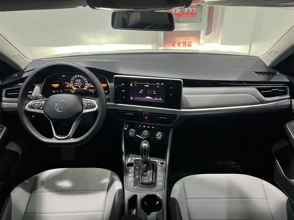 Volkswagen Bora 2023 200TSI DSG Yuexing Edition фото 12