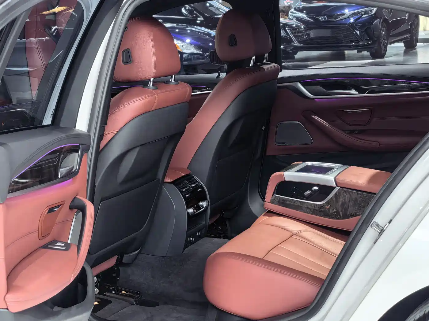 BMW 5 Series 2018 Facelift 530Li Exclusive M Sport Package фото 4