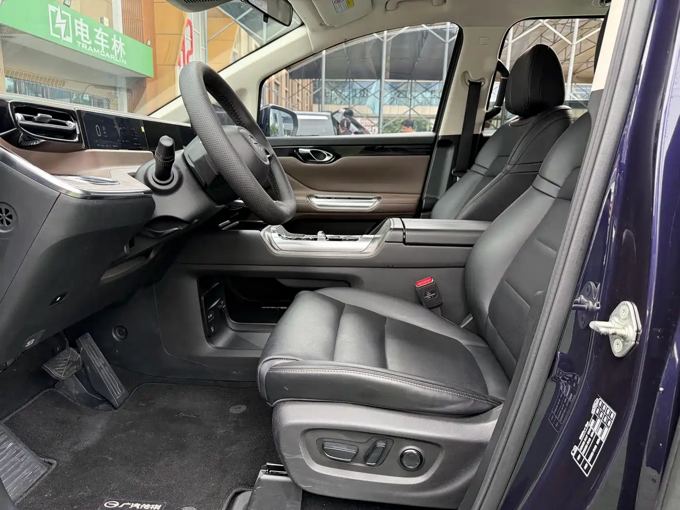 GAC Trumpchi Trumpchi E8 NEV 2024 Model 150km MAX фото 5