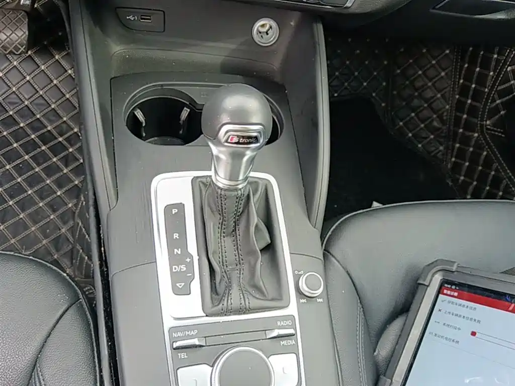 Audi A3 2018 30th Anniversary Sportback 35 TFSI Style фото 14