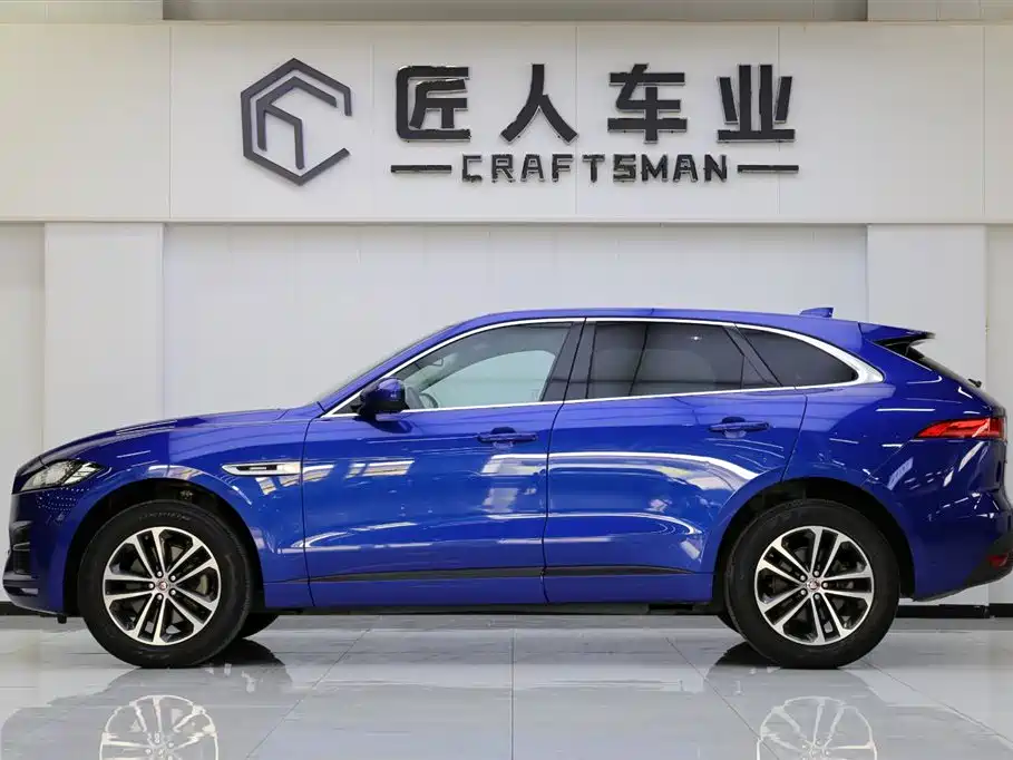 Jaguar F-PACE 2018 3.0 SC 4WD R-Sport Edition фото 4