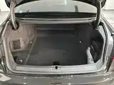 Photo 9 - Audi A8