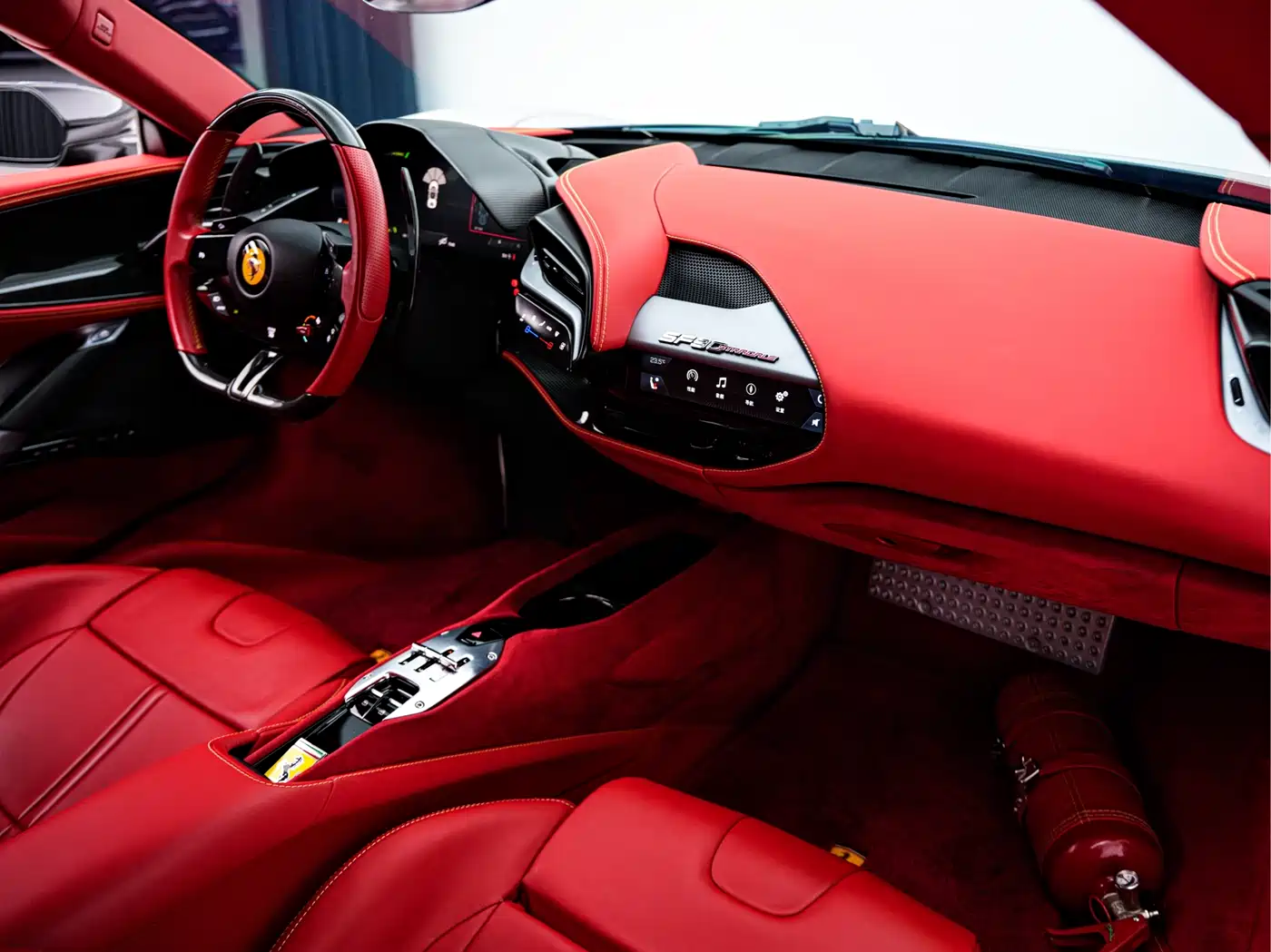 FERRARI SF90