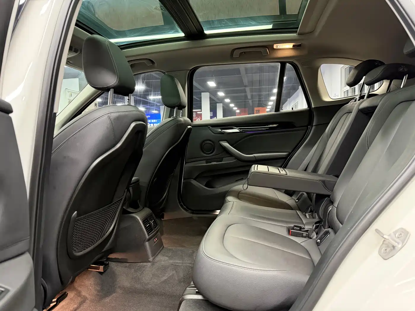 BMW X1 2020 sDrive25Li Leading Model фото 5