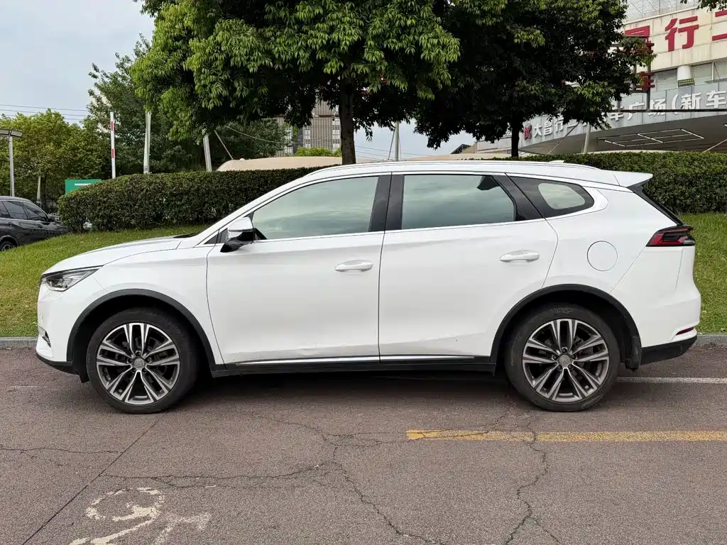 BYD Tang 2019 2018 2.0T Automatic Smart Connection Honor Edition 7-Seater China V