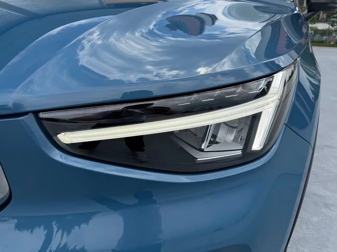 صورة 4 - Volvo XC40