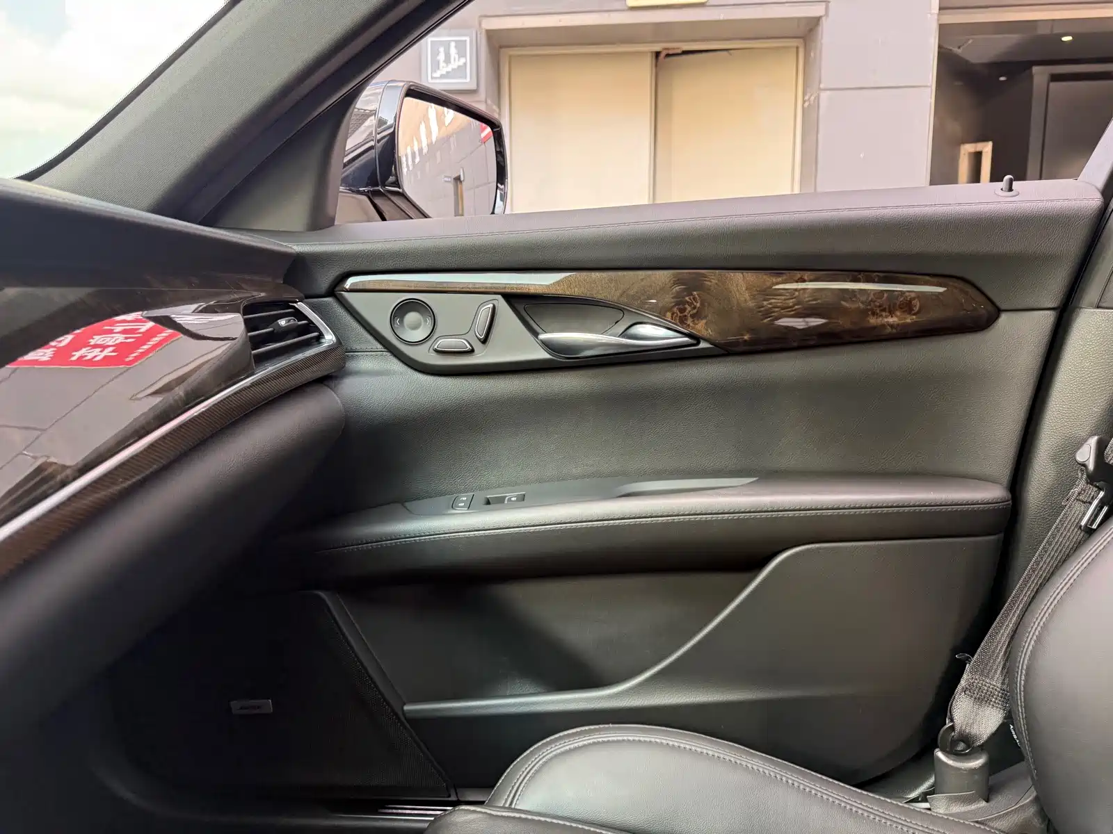 Фото 27 - Cadillac CT6