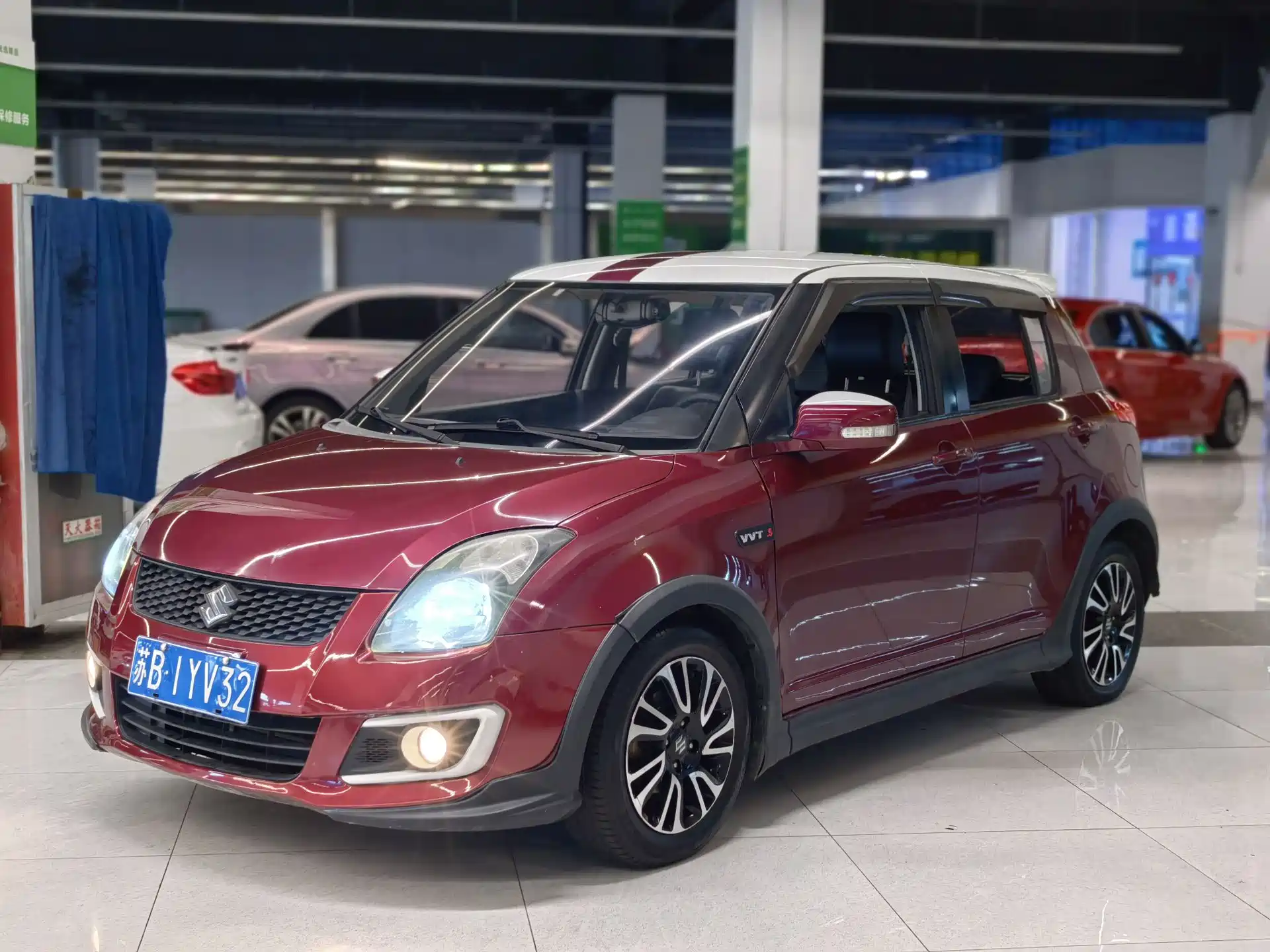 Фото 1 - Suzuki Swift