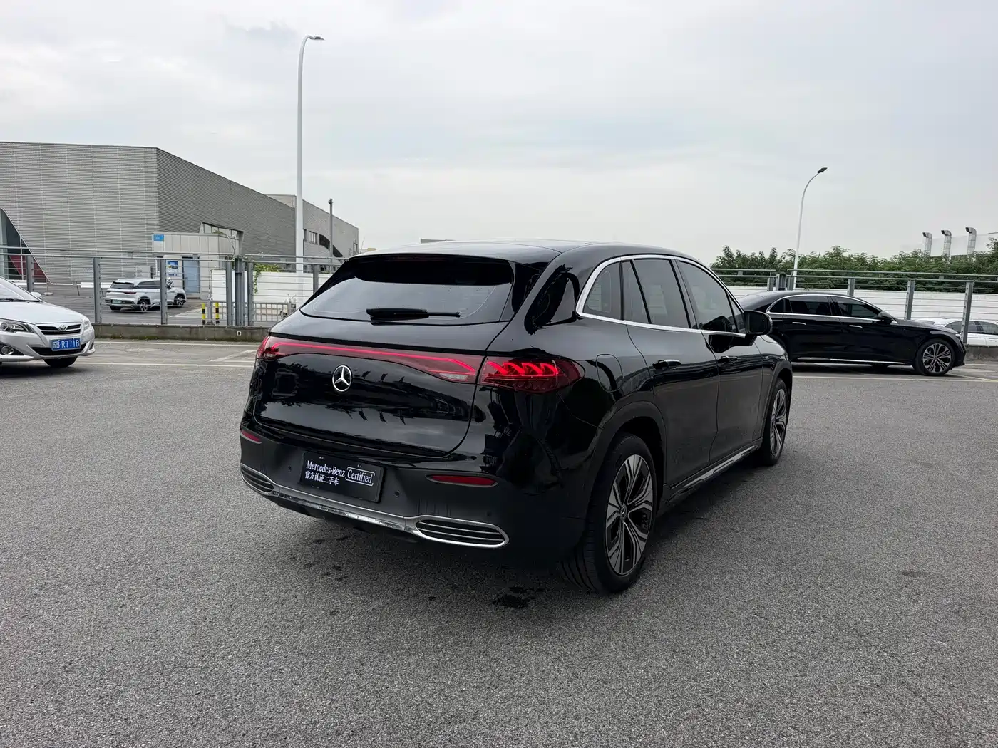 Mercedes-Benz EQE SUV 2026 2024 500 4MATIC Luxury Edition