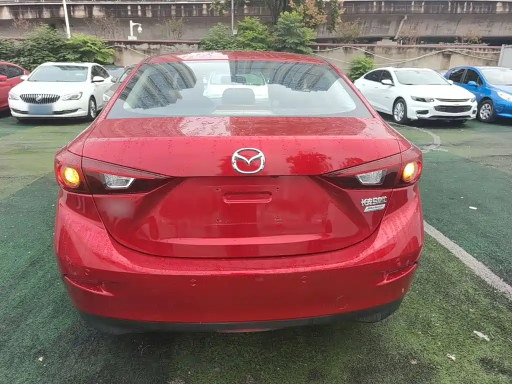 صورة 6 - Mazda Mazda 3