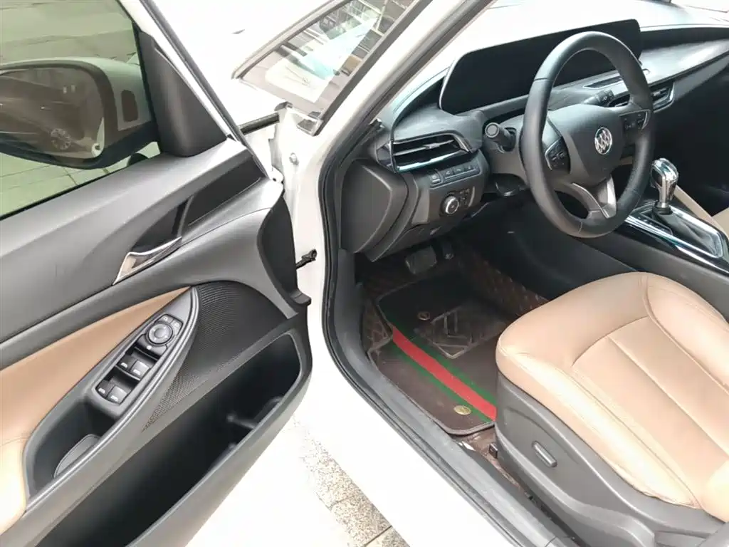 BUICK GL6