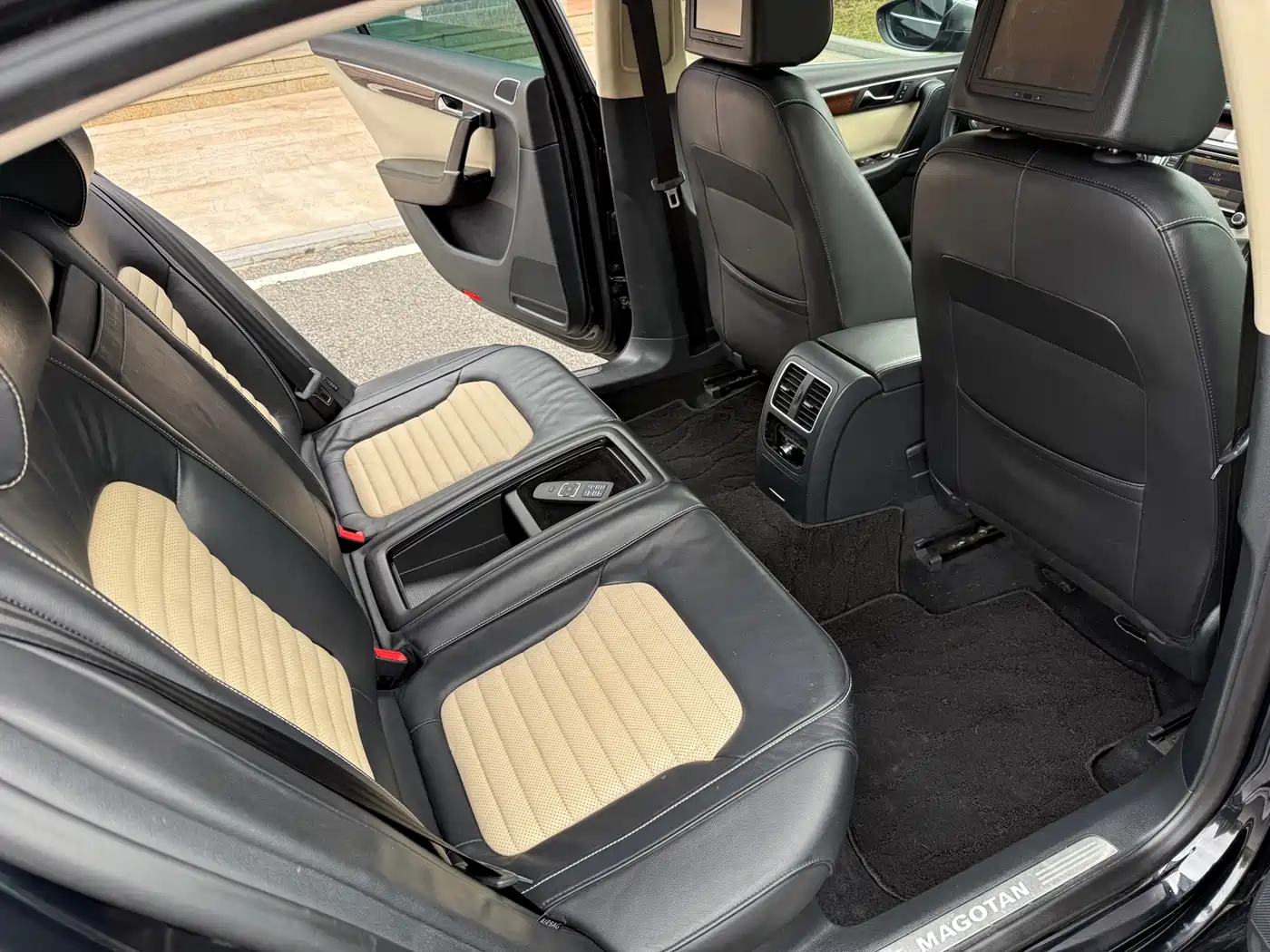 Volkswagen Magotan 2012 3.0FSI Flagship фото 12