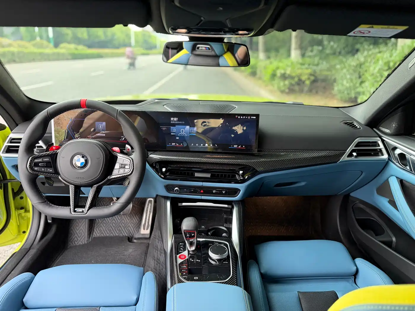 BMW M4 2024 BMW M4 Coupe M xDrive Competition фото 8