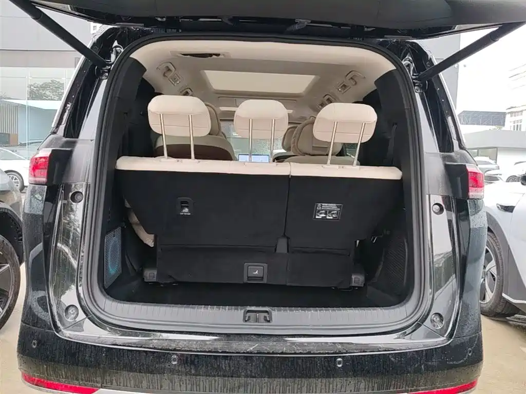 BYD Xia 2025 DM-i 1.5T 180km Excellence фото 19