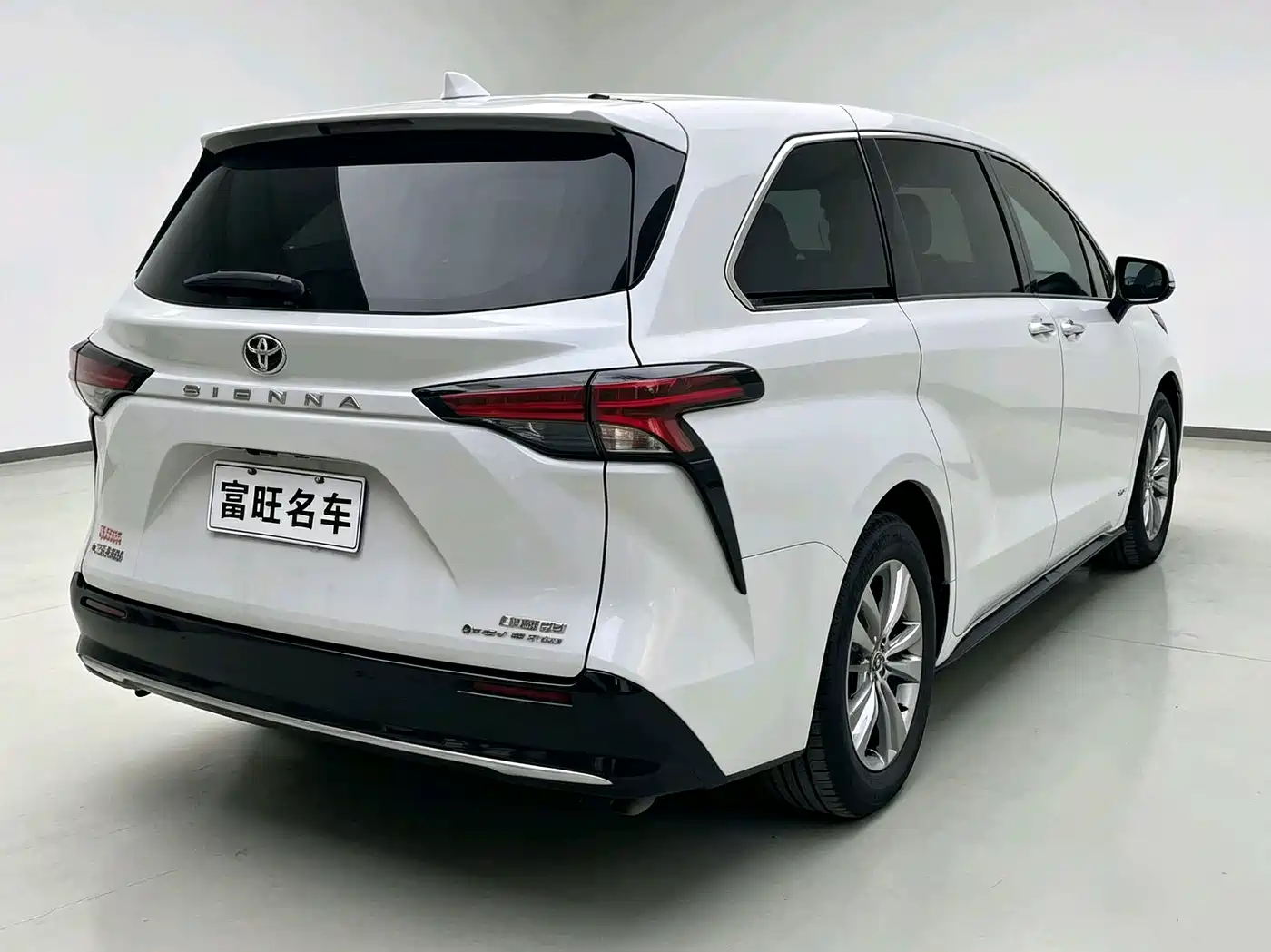 Toyota Sienna 2025 2024 2.5L Hybrid 4WD Premium Edition