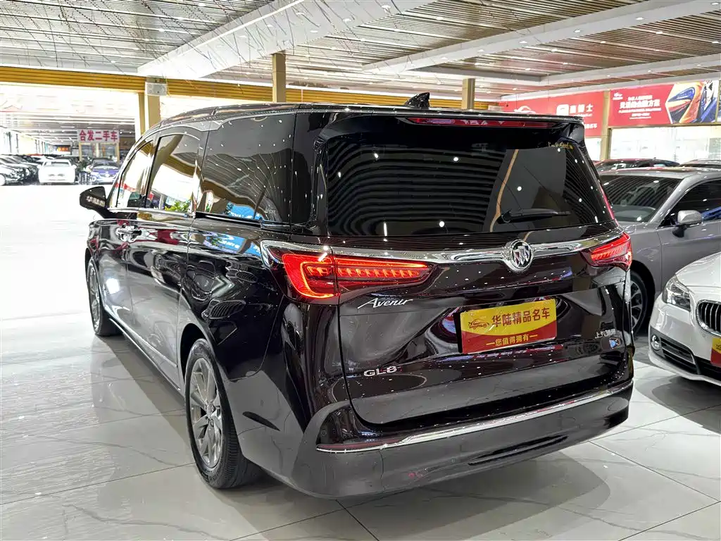 Buick GL8 2022 Avenir Avia 6-Seater Virtue Edition фото 23