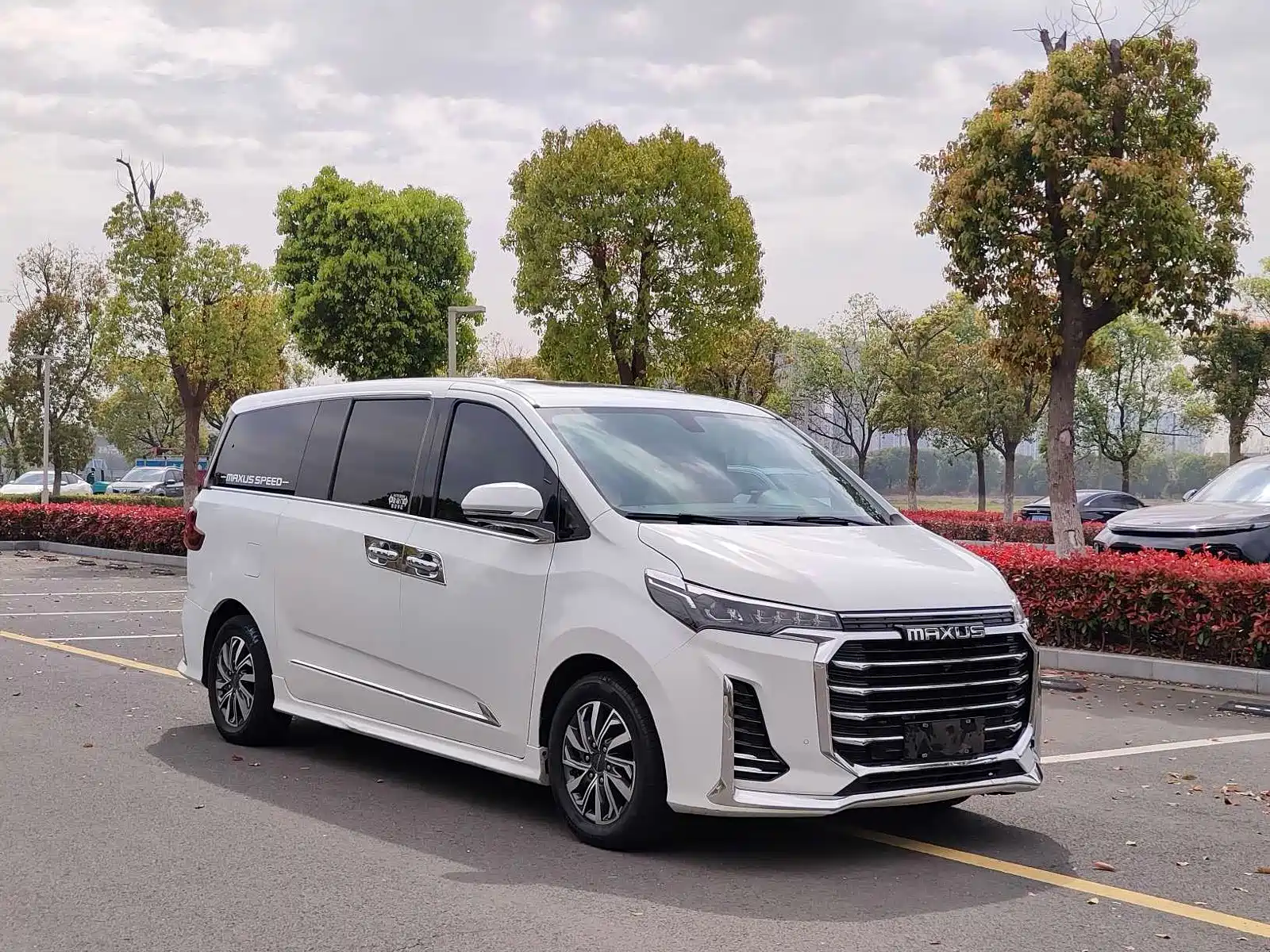 Photo 3 - Maxus G20
