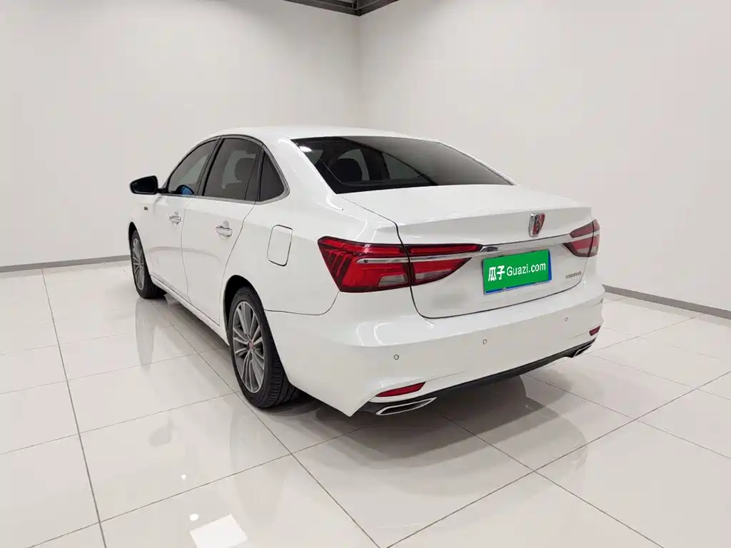 Фото 4 - Roewe i6