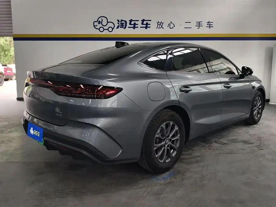 BYD Qin L 2025 DM-i Smart Drive Edition 80KM Leading фото 3