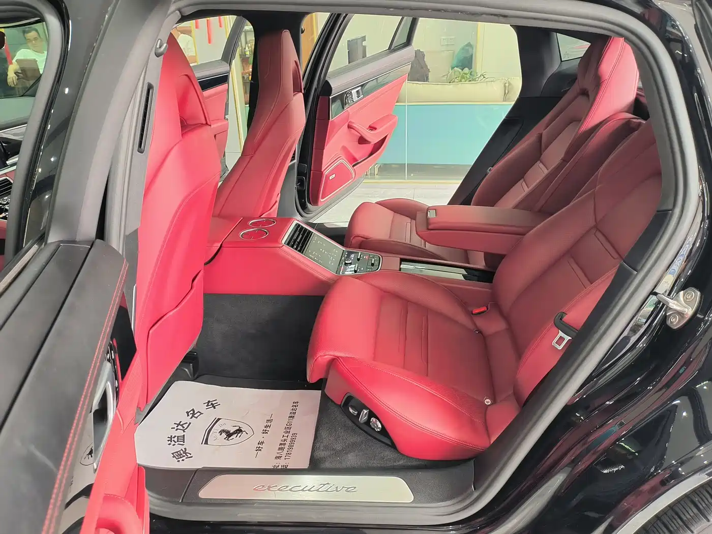 Porsche Panamera 2019 Panamera 4 Executive Long Wheelbase 2.9T фото 5