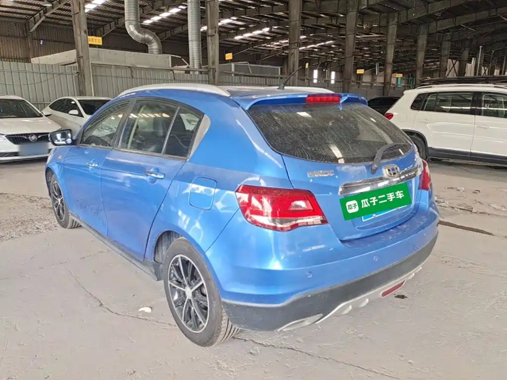 Фото 5 - Geely Emgrand