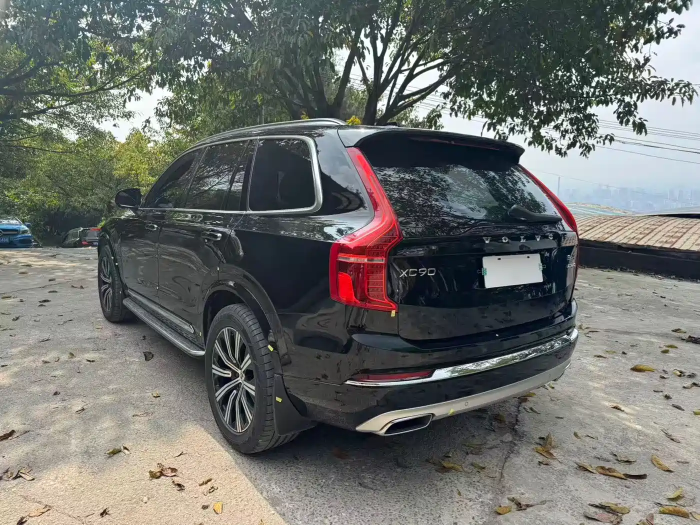 VOLVO XC90