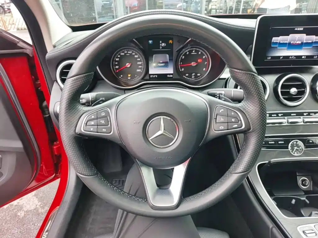 Фото 11 - Mercedes-Benz C-Class