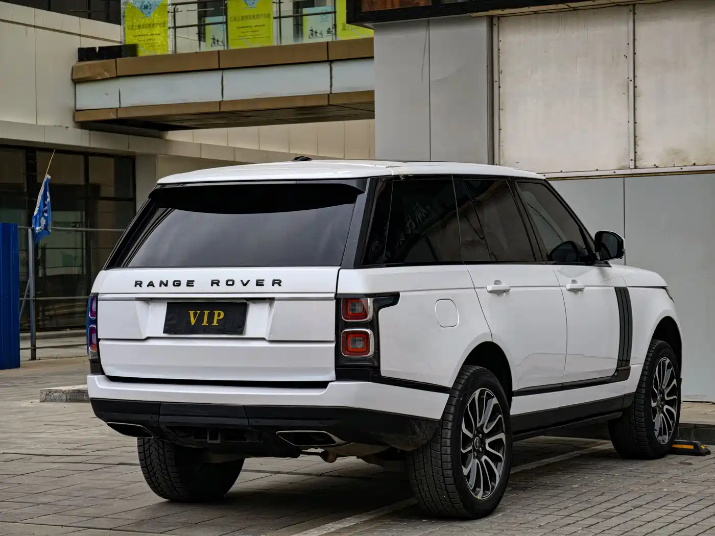 Land Rover Range Rover 2015 3.0 SC V6 Vogue фото 17