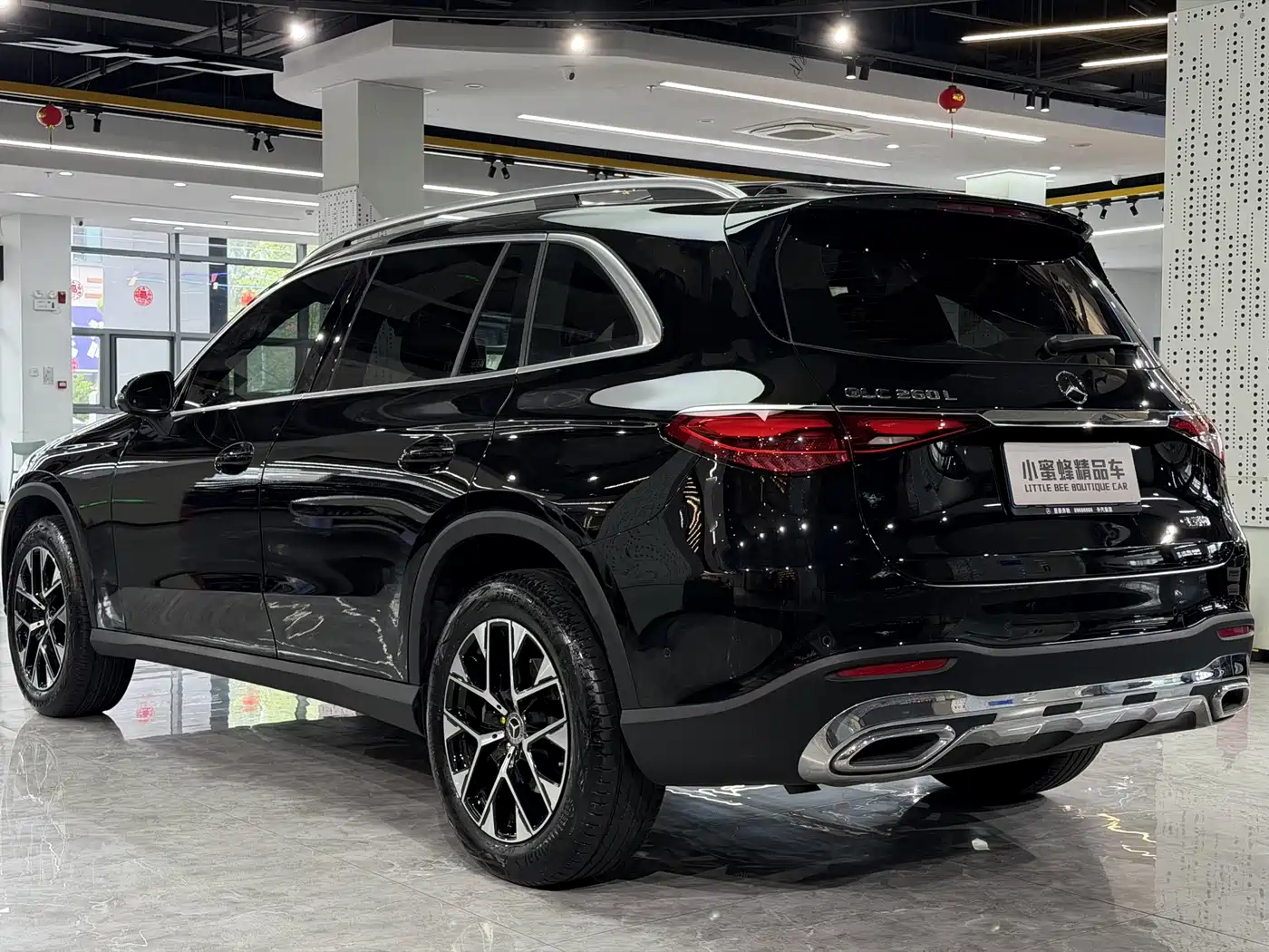 MERCEDES-BENZ GLC