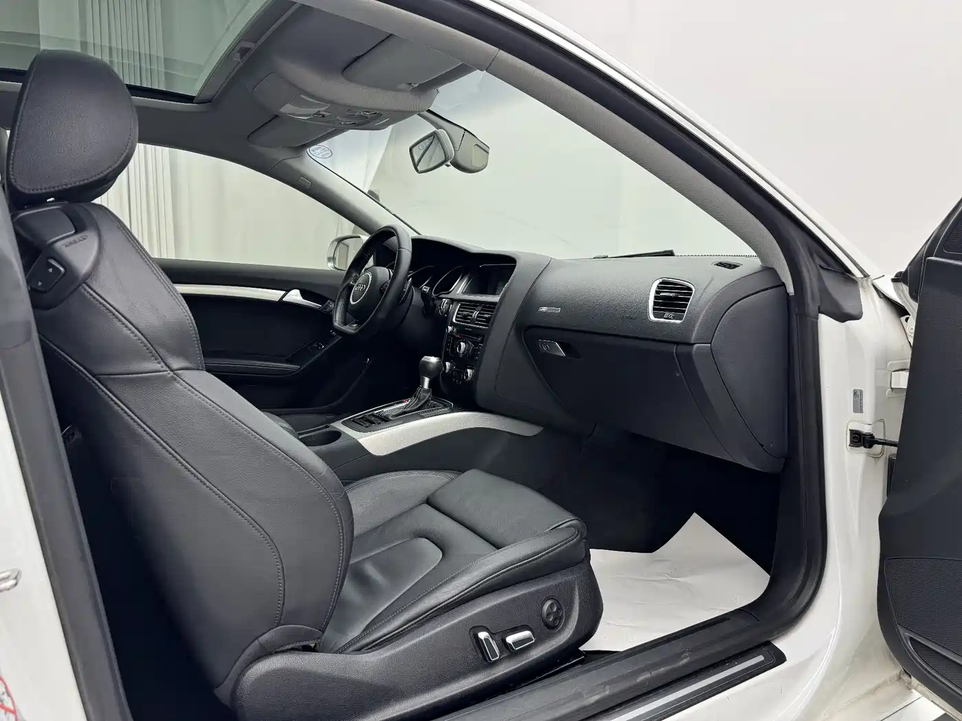 Audi A5 (Import) 2013 Coupe 40 TFSI Style Edition фото 9