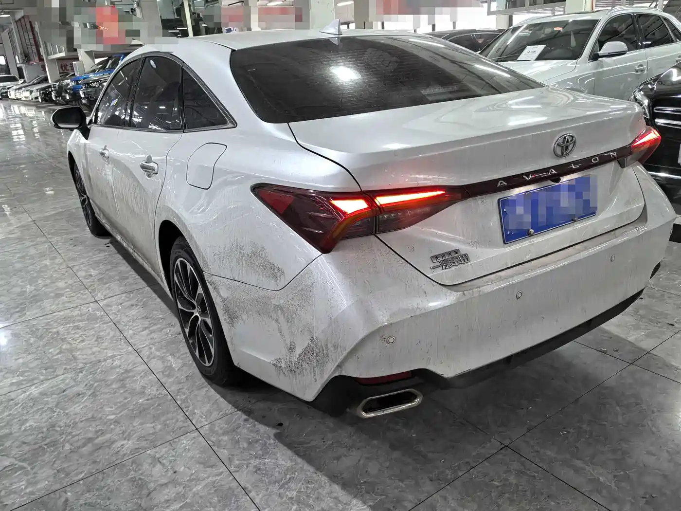 Toyota Avalon 2022 2.0L Progressive Edition фото 4