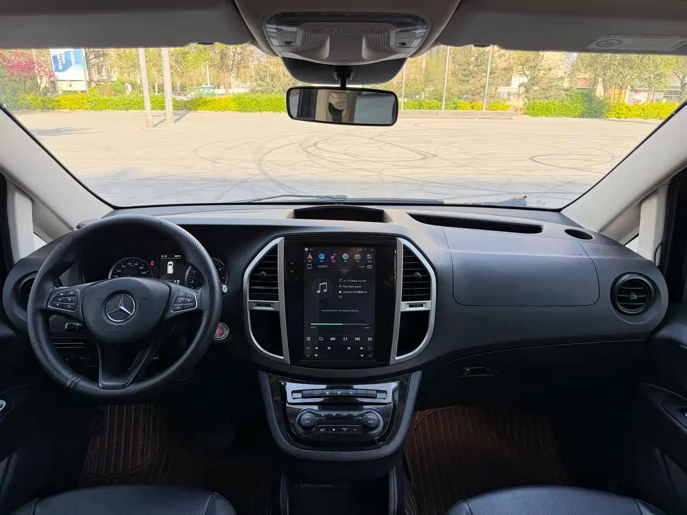Mercedes-Benz Vito 2020 2.0T Elite Edition (7-seater) фото 12
