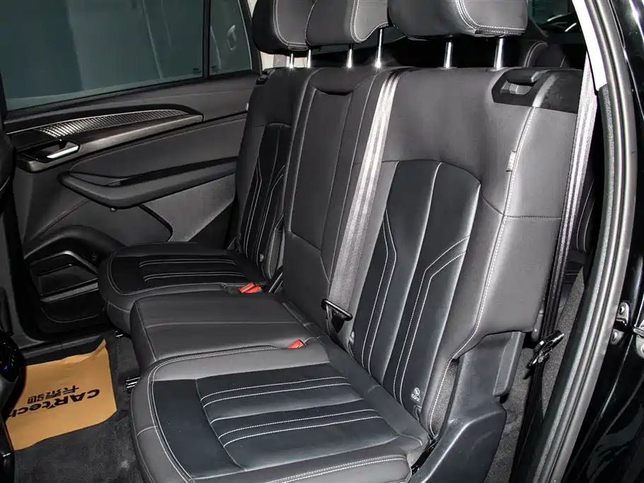 Audi Q6 2024 40 TFSI quattro Cloud View Yulin Package 7-seater фото 32