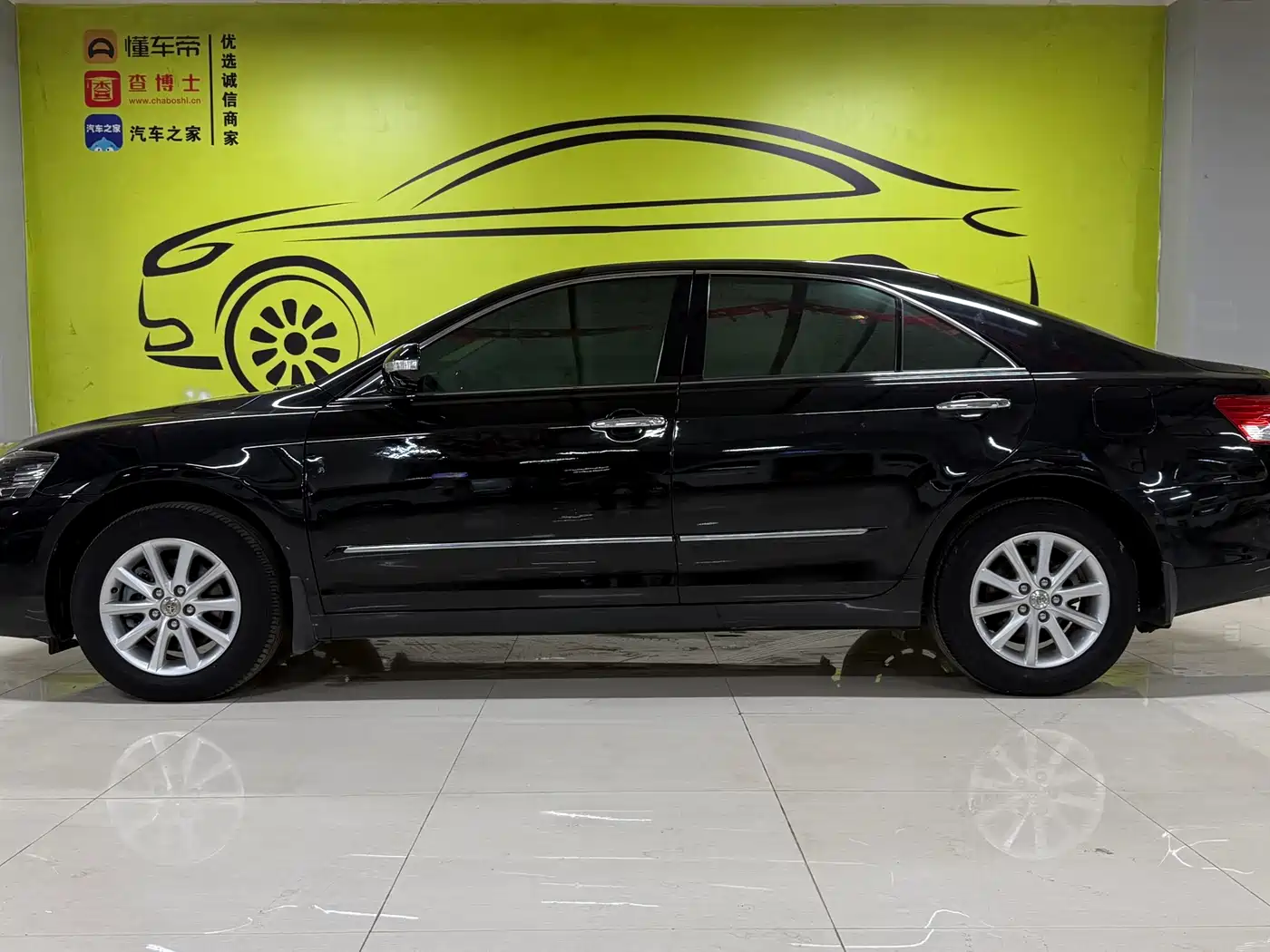Toyota Camry 2013 200G Classic Luxury Edition фото 4